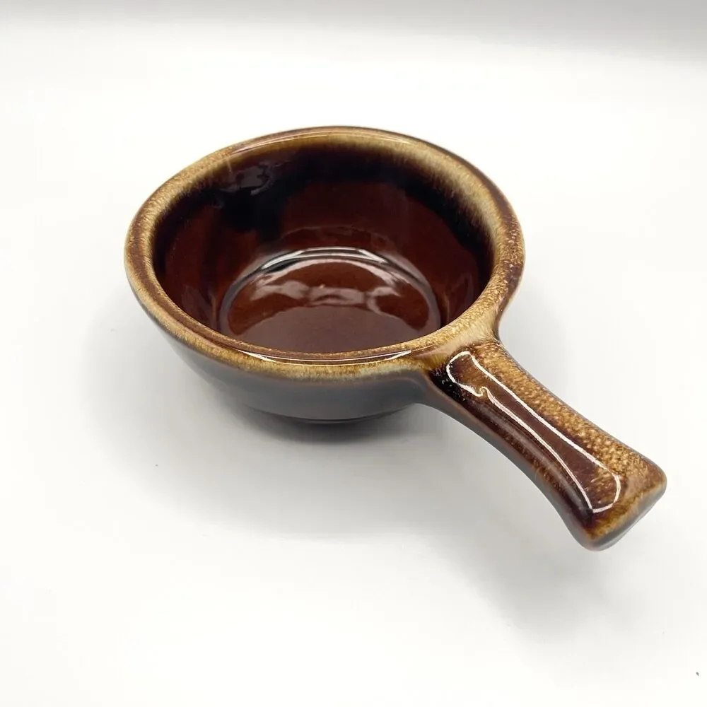BROWN DRIP GLAZED POTTERY, HULL SOUP, CHILI BOWL W/HANDLE, USA, OVEN PROOF